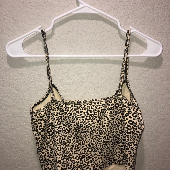 Cheetah Print Tanktop! - Picture 2 of 2